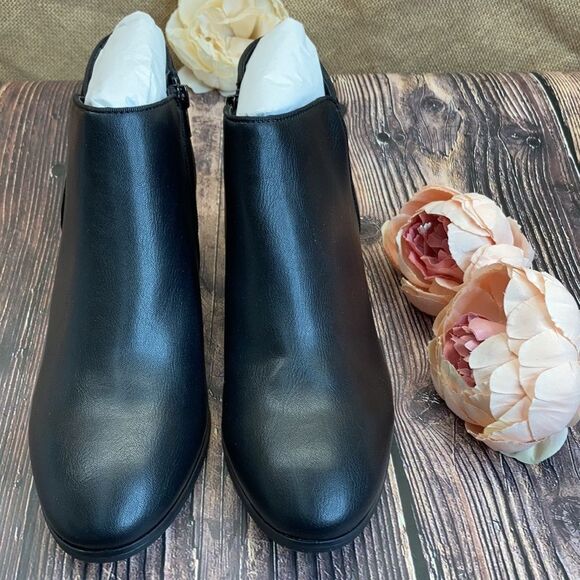 Style & Co Black Wiley Ankle Booties - Picture 2 of 8